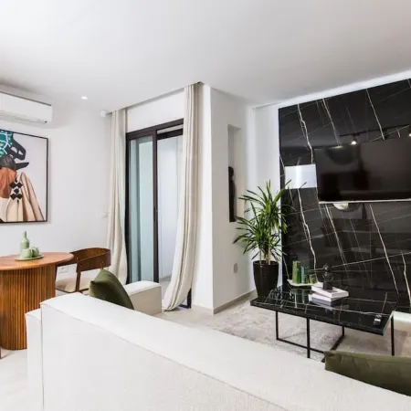 E24 Grand Luxe Tout équipé et Central