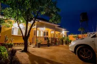 Urban Oasis Located at Kyebando Nsooba Hotel a 