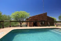 Onduri Lodge - in Okaukuejo - Pools