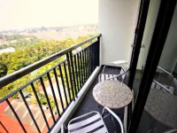 Beverly Dago Apartment