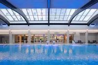 Ramada Plaza by Wyndham Bucharest Convention Center - Pools