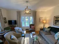 Registered Historic Edwardian Carriage House. Close to Katy's Cove.Pet Friendly. Hotels in Saint Andrews
