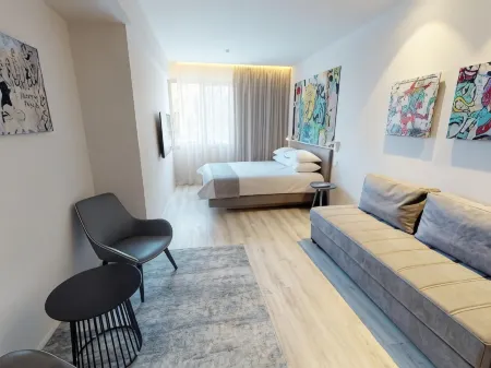 Link Hotel & Hub by Dan Hotels