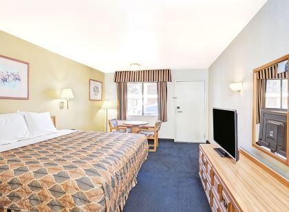 Travelodge by Wyndham Banning CA Near Casino/Outlet Mall