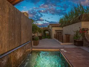 Casa No Name Small Luxury Hotel