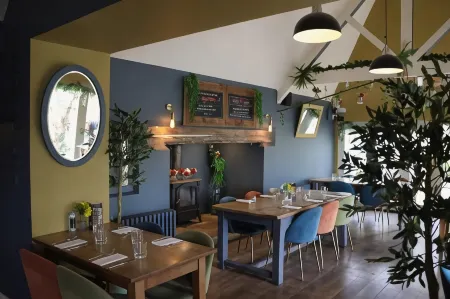 The Ragged Cot Отели в г. Бримскомб