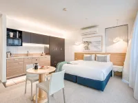 Oaks Vue Suites Geelong Hotels near The Carousel