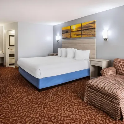 Days Inn & Suites by Wyndham Williamsburg Colonial Hotels in de buurt van William & Mary