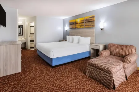Days Inn & Suites by Wyndham Williamsburg Colonial