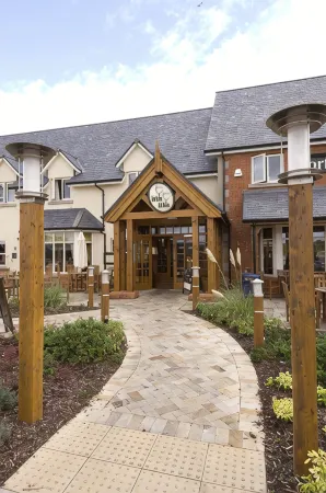 Premier Inn Rhuddlan Отели в г. Cwm