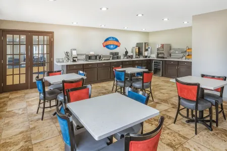 Baymont by Wyndham Tupelo