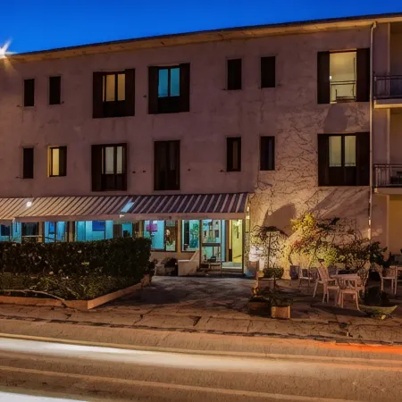 Hotel Sandalyon