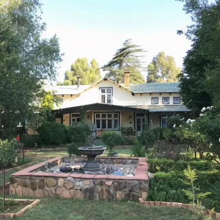 Highland Rose Country House & Serenity Spa Отели в г. Белфаст
