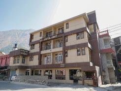 Hotel Amit - 5 Mins Drive to Airport