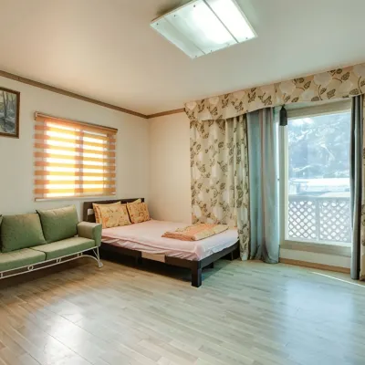 Taean (Anmyeondo) Gold House Pension Các khách sạn gần Sân bay Taean