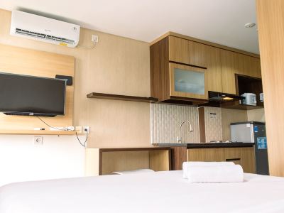 Nice Studio at Bintaro Icon Apartment