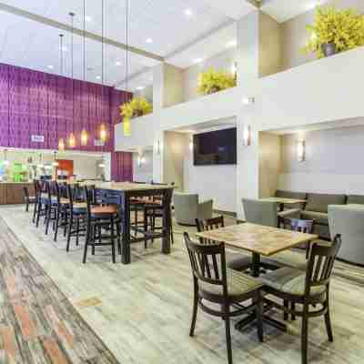 芝加哥利伯蒂維爾歡朋套房飯店 Dining/Meeting Rooms