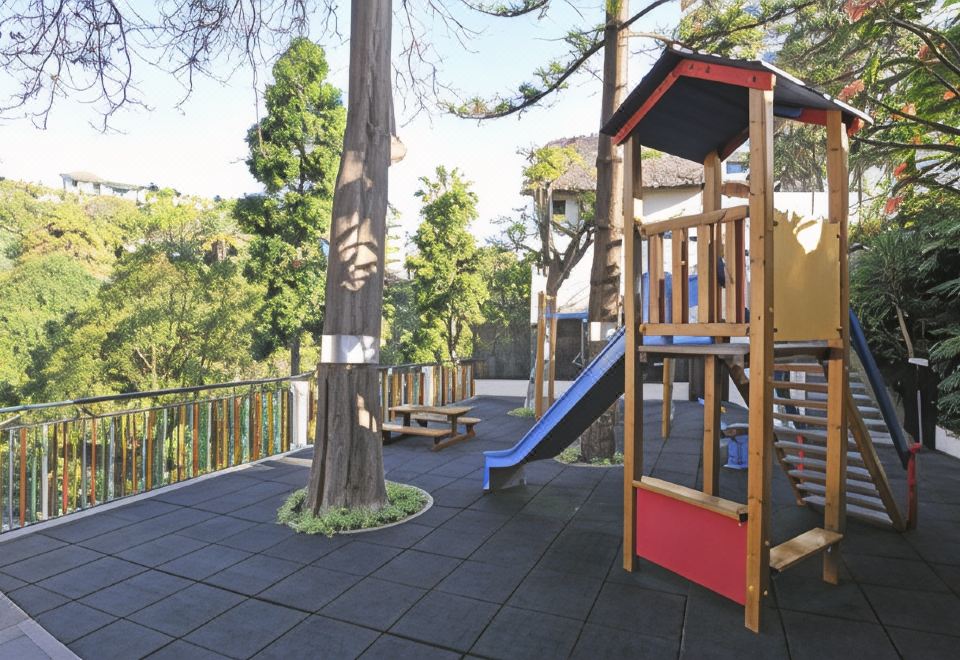 마데이라 수영장