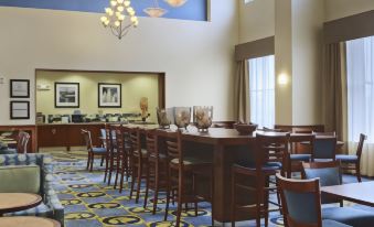 Hampton Inn & Suites Ridgecrest