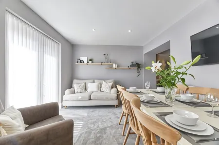 Host & Stay - Sea Breeze