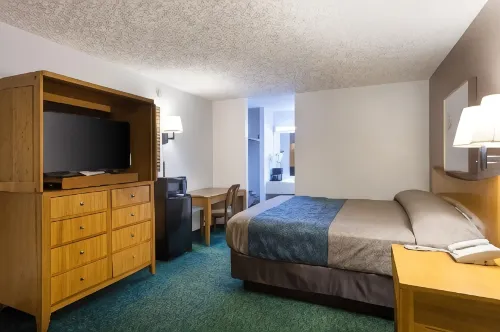 Rodeway Inn Lake City I-75 - موقف سيارات