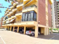 Cala Benidorm Hotel a 