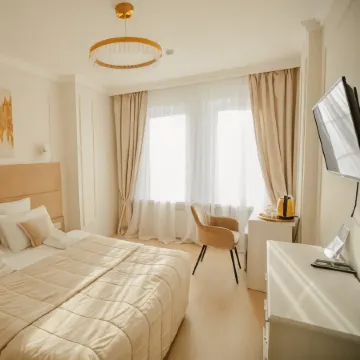 Бутик-отель Люмьер Отели рядом с достопримечательностью «Красная Площадь»