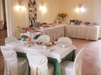 Hotel Quadrifoglio by Mancini Hotels near La Saliera