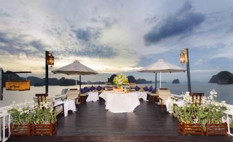 Hera Grand Luxury Cruises Halong