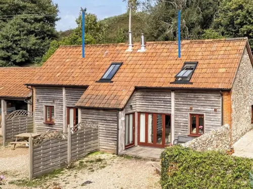 BUTTERCUP COTTAGE  in beautiful Devon countryside.
