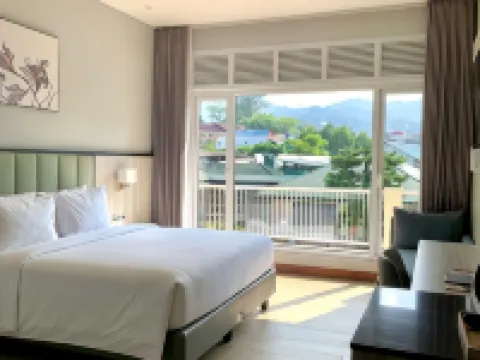 Agra Hotel & Grand Ballroom Hotels in Cipanas