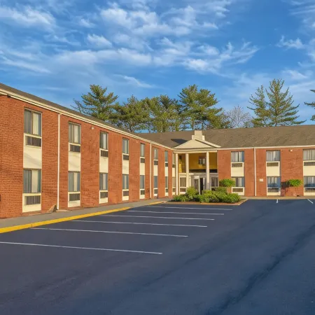 Days Inn by Wyndham Brunswick Bath Area