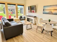 Royalty Maples Cottages and Motel