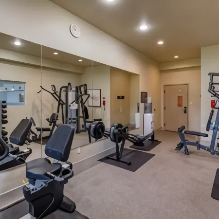 Best Western Plus Monica Royale Inn Suites