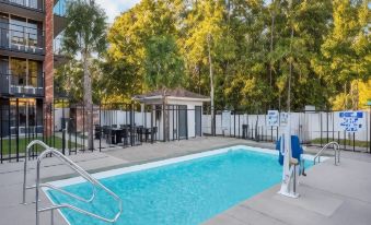 Hawthorn Extended Stay by Wyndham Columbia / Ft. Jackson