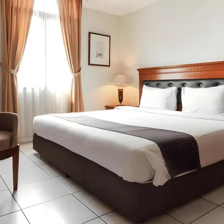 Travellers Suites Serviced Apartments