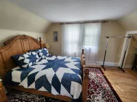 Great 3-bedroom House close to town and beaches, in Manistee , deck, WiFi and AC