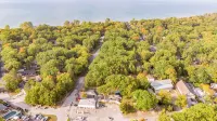 Wasaga Beach Summer Cottages & Cabins