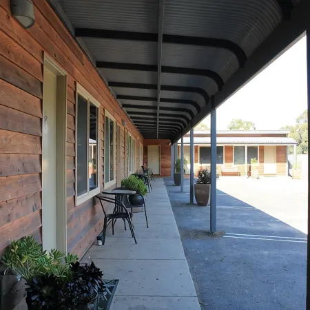 Chalambar Motel