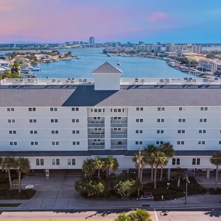 Brand New, Dolphins, Mom Clean - Lux Waterfront - 4 Bedroom / 3 Bath (Unit #202)