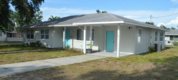Charming, Near Beaches, and LECOM Park Hotels in Bradenton