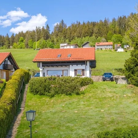 Cozy vacation home with dream view, large garden