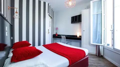 Eiffel Villa Garibaldi in Paris