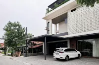 Urbanview KAS Hotel Syariah near Simpang 5 Purwodadi