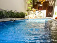Mantra Gili - Pools