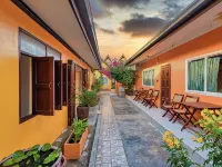 Mandarin Lodge By Victor Hotel dekat Dermaga Hua Hin