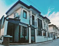 Comfort Stay Lapu-Lapu | Entire 2-Storey Air-Conditioned Home - Guest houses