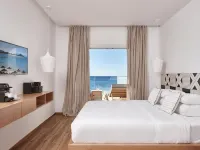 Mykonos Kosmoplaz Beach Resort Hotel パラガ・ビーチ周辺のホテル