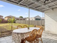 Convenient Room – Walk to Train & Shops Hotels in Lidcombe