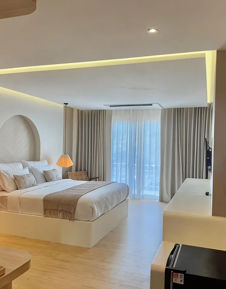 ห้องเตียงใหญ่ 1 เตียง วิวภูเขา